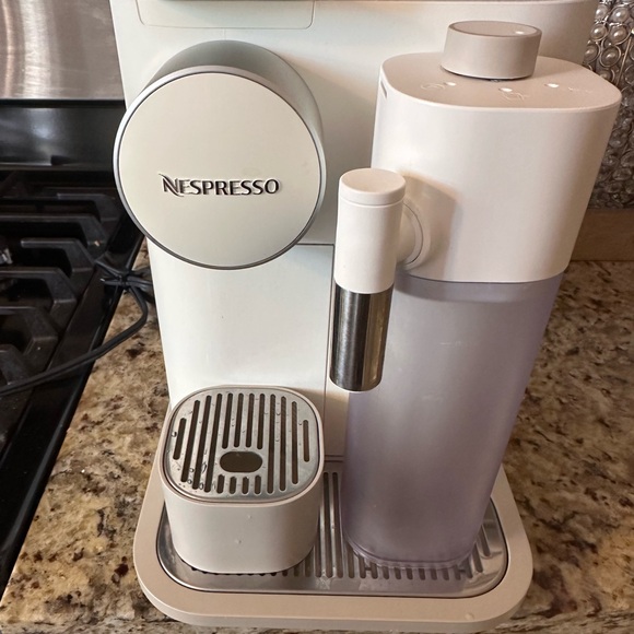 Nespresso gran latissima - Picture 2 of 2
